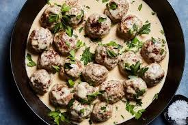 Omi S Swedish Meatballs Delicious And Kind Of Fancy Easy To Put Together Double Sauce Whats Gaby Cooking Cooking Recipes