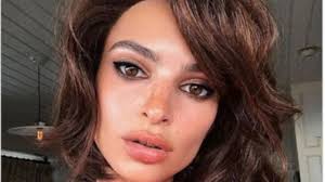 Having short hair creates the appearance of thicker hair and there are many types of hairstyles to choose from. Cool Updo Hairstyles For Women With Short Hair Fashionisers C