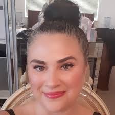 Adele Dunn's Instagram, Twitter & Facebook