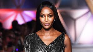 90s 90s aesthetic 90s fashion 90s style fashion model runway modeling yasmeen ghauri dolcegabbana vintage fashion vintage prada versace chanel naomi campbell 1,456 notes oct 19th, 2019 Naomi Campbell Hollywood Life
