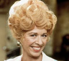 REST IN PEACE: Polly Holliday, who played Flo in the sitcom "Alice", has  passed away: bit.ly/3V8LckK