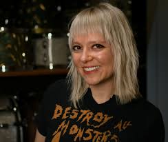 Meet Hillary Van Scoy