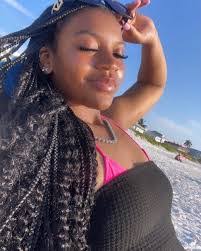 Leah Harmon's Instagram, Twitter & Facebook