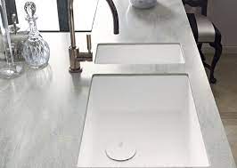 Couleurs avec un astérisque non recommandées pour des plans de travail de cuisine note : Plan De Travail Corian Pour Votre Cuisine Et Salle De Bain