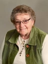 Aileen Ramsey's Instagram, Twitter & Facebook