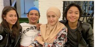 Hal tersebut terlihat dalam foto ini. Datang Bareng Saskia Chadwick Kiesha Alvaro Jadi Kejutan Ultah Pasha Ungu Dream Co Id