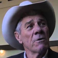 Hopefully someone(s) can enlighten me regarding a native of Oberlin, KS  named Elmer Hackney! Any relation to Bill, Charlie and Ralph Hackney who  grew up in Norton? The reason for my question