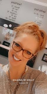 Sara Leamon's Instagram, Twitter & Facebook