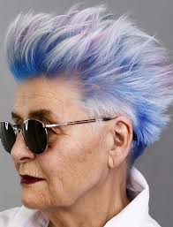 Absolutely Stunning Short Haircuts And Hair Color Combinations For Matured And Old Ladies To Create Right Now Yo Short Grey Hair Short Hair Styles Hair Styles
