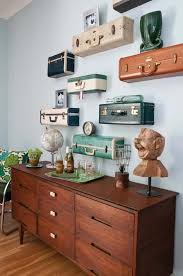Picking a color palette or theme will help the homeowner keep the design elements consistent. Diy Vintage Bedroom Decor Ideas
