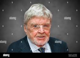 Jonathan Krueger's Instagram, Twitter & Facebook