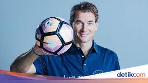 Jens lehmann former footballer from germany goalkeeper last club: Jens Lehmann Dipecat Hertha Berlin Gegara Rasisme Idnbuzz