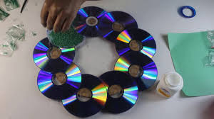 Dengan menggunakan kreativitas, menghias dinding dengan barang bekas tidak akan menjadi hambatan, betul? Keren Hiasan Dinding Dari Barang Bekas Cd Youtube
