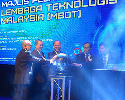Malaysia board of technologists (mbot) is the professional body that gives professional recognition to technologists and technicians in related technology and technical fields. Teknologis Dan Juruteknik Kini Diiktiraf Sebagai Profesion Iktisas Melalui Mbot Kementerian Sains Teknologi Dan Inovasi Mosti