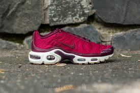 Chaussures Et Baskets Femme Nike Wmns Air Max Plus Premium Night Maroon Night Maroon Nobel Red Sail
