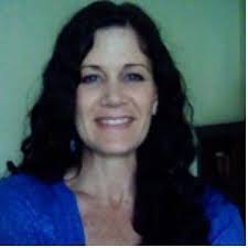 Julie Cribb's Instagram, Twitter & Facebook