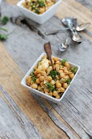 Welche salate passen zum grillfleisch? Der Beste Salat Zum Grillen Kichererbsensalat Bonny Und Kleid
