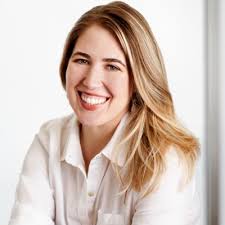 Big news. 👀 I'm outta the game. 👋 And by the game, I mean the internal  comms industry. After 6 years of building community and cool stuff with  amazing people for the