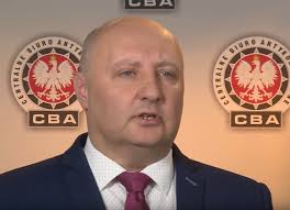 Rzecznik CBA oferował niejawne materiały, by zdyskredytować  funkcjonariusza, który zeznawał o sekstaśmie Kuchcińskiego
