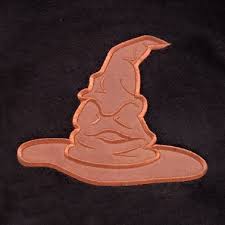 Harry Potter Hogwarts Sorting Hat By Designedbygeeks Craftsy Harry Potter Baby Quilt Applique Embroidery Designs Harry Potter Quilt