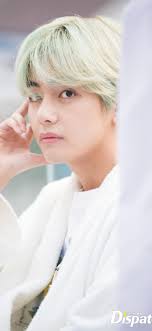 Taehyung is very friendly, caring and cheerful. Bts V Whatsapp Profile Picture Bts J Hope Jimin Jin Bts Jungkook K Pop Rap Monster Suga Test Loro Sek