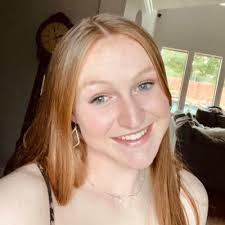 Emma Comer (@ecomer33)