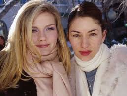 Ellery Hall (smileyyelle)