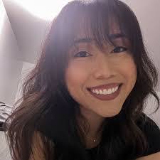 Beth Bode's Instagram, Twitter & Facebook