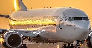 64 euro / 2 = 32 euro/p. Tarom Zborul Bucuresti Londra Bucuresti De Luni Va Fi Anulat Pasagerii Vor Putea Zbura Pe Cursa De MarÅ£i Hotnews Mobile