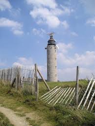 Audinghen 62 Pas De Calais Lighthouse Phare Cap Gris Nez Http Dennisharper Lnf Com Phare Phares De France Cabine De Plage