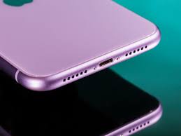Why Apple Won T Kill The Iphone S Lightning Charger Anytime Soon Business Insider