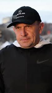 Chad Schofield and his family enjoyed meeting Gerry and Santa here at Royal  Randwick 🎄🧑‍🎄 Join us