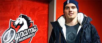 He currently plays with frölunda hc in the s wedish shl. Hc Dynamo Pardubice Michael Spacek Po Skalpu Finska Je To Velike Vitezstvi