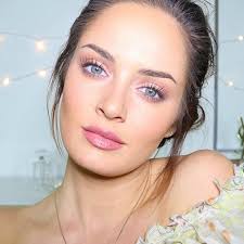 Chloe Morello On Instagram New Video A Soft English Rose Makeup Look Chloemorello Wedding Makeup Tutorial Rose Makeup Makeup Tutorial Summer