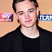 Dean-Charles Chapman 迪恩查爾斯查普曼－~。.０°○ Totally Crazy ○°０。~｜痞客邦