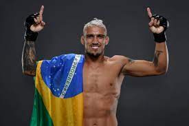Oliveira is still a defensively poor striker though and his aggression could see him get caught on the end of counters. Charles Oliveira Ufc Contract Talks On Hold For Covid 19 Outbreak But We Will Definitely Renew Mmamania Com