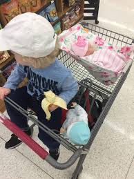 Do you like the idea of having a lounge area in your backyard with a hammock? Shopping Cart Hammock For Baby Serious Mom Hack