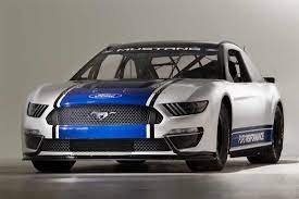 A new era for ford as the 2019 silly season heats up, let's go over an announcement back in april, and one that was unveiled in august. Ford Unveil 2019 Nascar Mustang Racedepartment