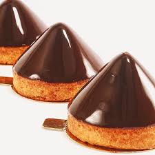 A Chocolate Tart Trio With Cinnamon Coffee And Chocolate Ganache Simple And Good Chocolatecake Chocolat Tarte Tarts Pastry Kleine Torten Rezepte Torten