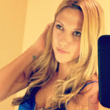 Crystal Bidwell's Instagram, Twitter & Facebook