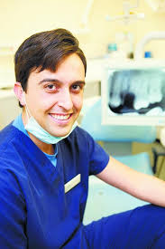 Alberto's safe pair of hands in the dentist's chair
