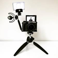 Another Beautifully Simple Vlogging Setup By Maurice Chang Vlog Vlogging Vlogsetup Vloggingsetup Vlog Vlogging Best Vlogging Camera Vlogging Camera