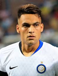 Check out his latest detailed stats including goals, assists, strengths & weaknesses and match ratings. 31 Ideas De Lautaro M En 2021 Fotografia De Futbol Futbol Inter De Milan