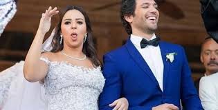 كشفت الفنانة المصرية، إيمي سمير غانم، أنها دعت والدها على سبيل المزاح، للزواج من الفنانة المصرية إلهام شاهين. Ù‡Ù† ÙÙŠ Ø¹ÙŠØ¯ Ù…ÙŠÙ„Ø§Ø¯Ù‡Ø§ Ø±Ø­Ù„Ø© Ø¥ÙŠÙ…ÙŠ Ø³Ù…ÙŠØ± ØºØ§Ù†Ù… ÙˆØ­Ø³Ù† Ø§Ù„Ø±Ø¯Ø§Ø¯ Ù…Ù† Ø§Ù„ØµØ¯Ø§Ù‚Ø© Ø¥Ù„Ù‰ Ø§Ù„Ø²ÙˆØ§Ø¬