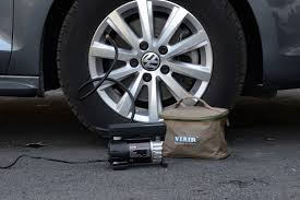 If you are at a gas station, turn on the pump by feeding the machine the requisite amount of coins. The Best Tire Inflators Reviews By Wirecutter