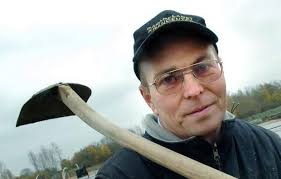 Här gjuts grunden för nybyggarnas hus