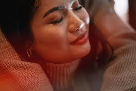 Kay Moran's Instagram, Twitter & Facebook