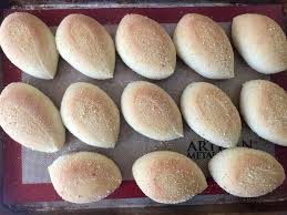 Easy Homemade Pandesal Pinoybites Recipe In 2020 Pandesal Easy Homemade Pandesal Recipe