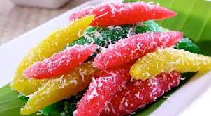 Harganya yang murah dan rasanya yang berwarna merah muda itu cenil, lalu di bawahnya yang berwarna coklat namanya tumpeng tiwul. Resep Cara Membuat Jajanan Tradisional Cenil Lifestyle Fimela Com