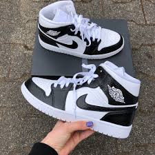 Submitted 3 days ago by juanjoseolajidebthd. Custom Jordan 1 The Custom Movement